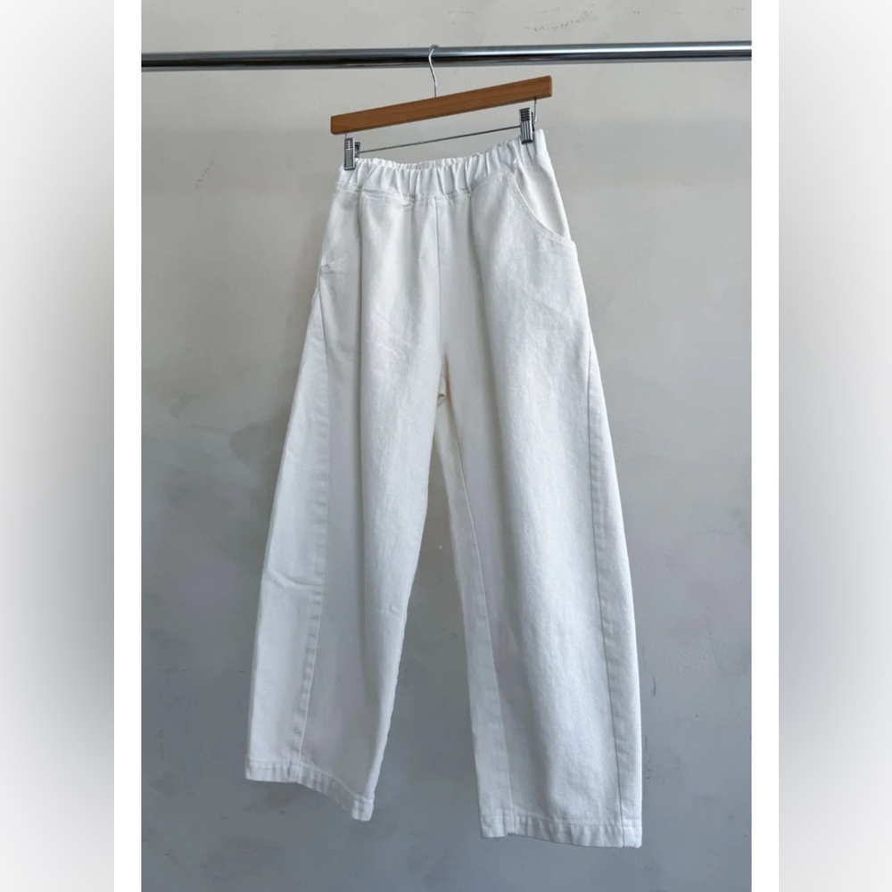 NWT- Le Bon Shoppe Arc Pants